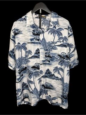 Casual Blue & White Hawaiian Print Button-Down Shirt